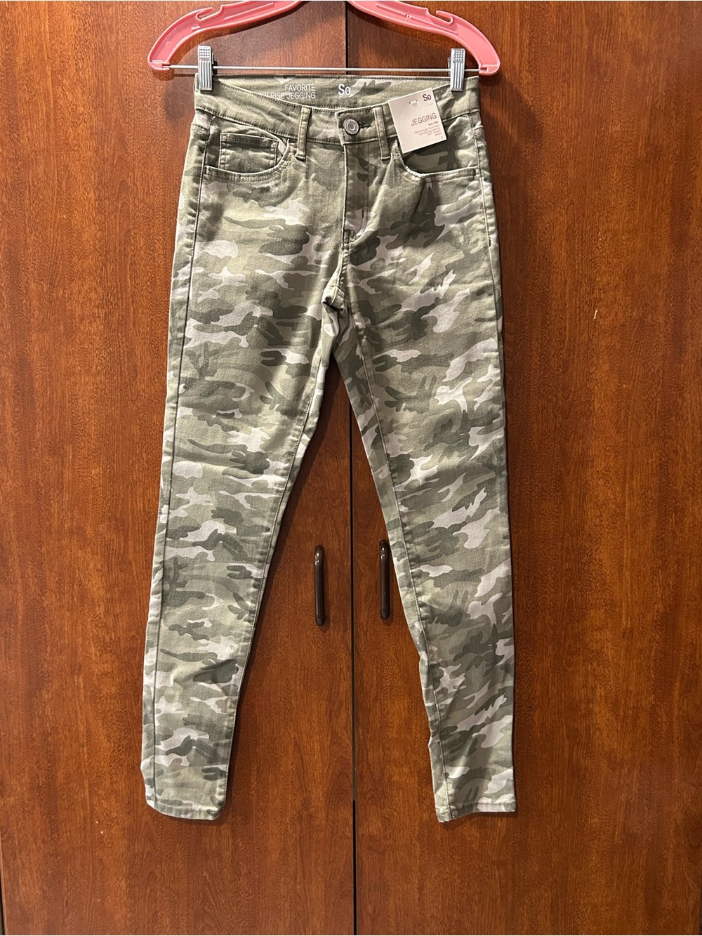 SO Olive Green Camo Skinny Pants